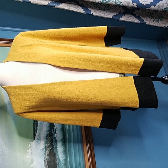 Kasper Sweaters - Kasper Golden Yellow And Black Open Front Cardigan Jacket
